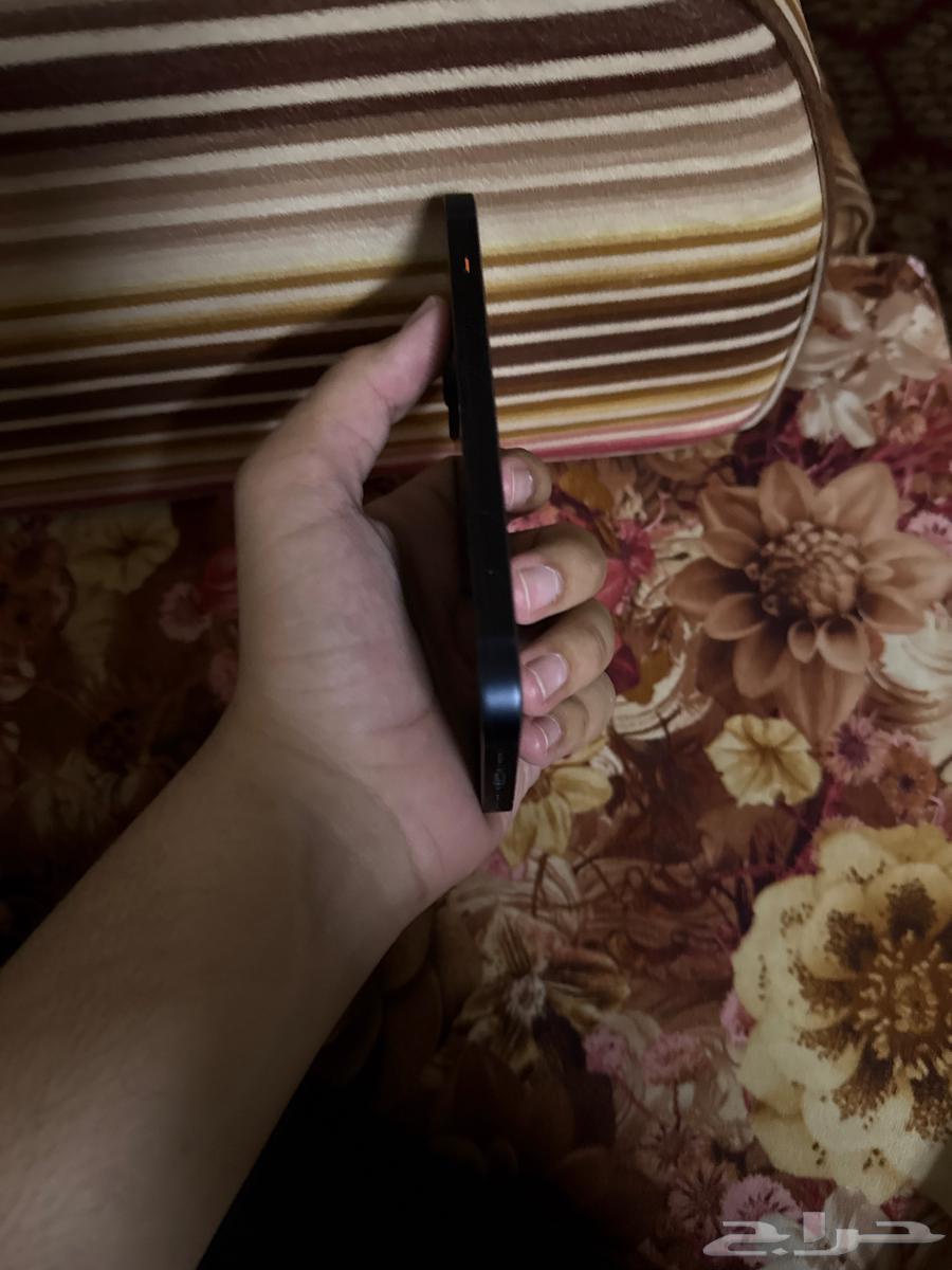 جوال ايفون 13عايدي بطاريه100 قيقا128 الجوال جديد ضمانه ساري64543408190978112