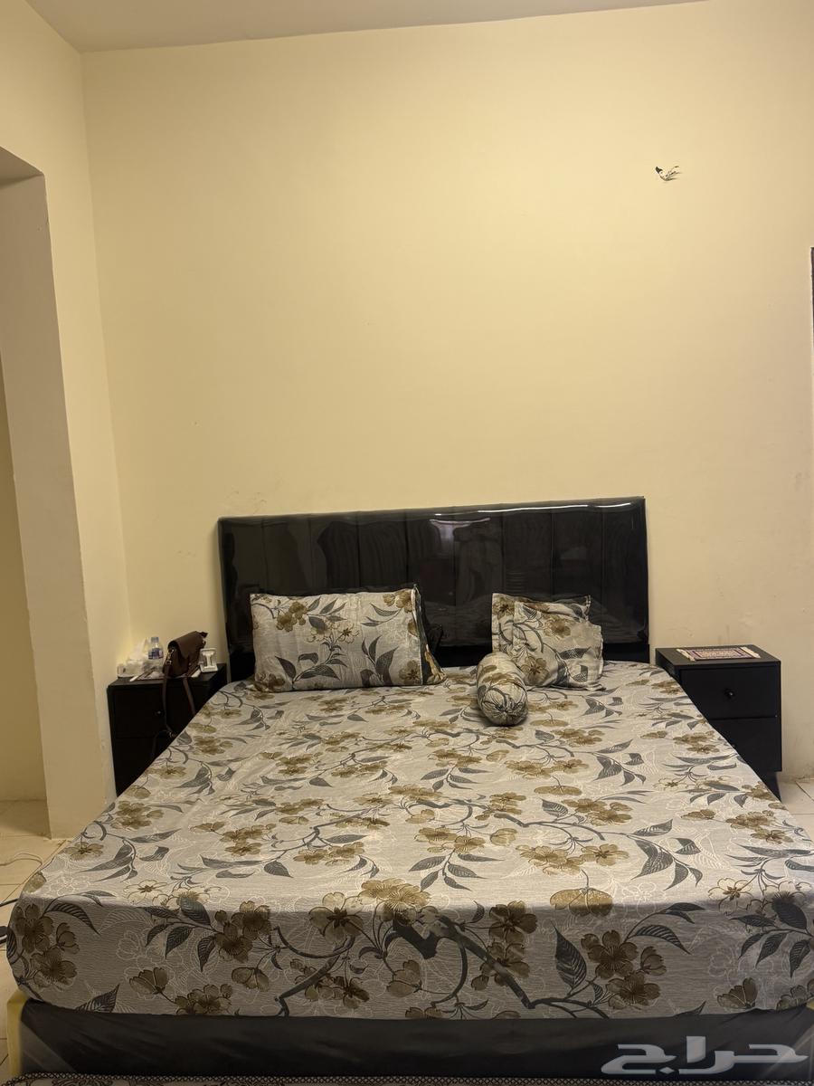 دولاب وسرير وكمودينة للبيع64540779987970112