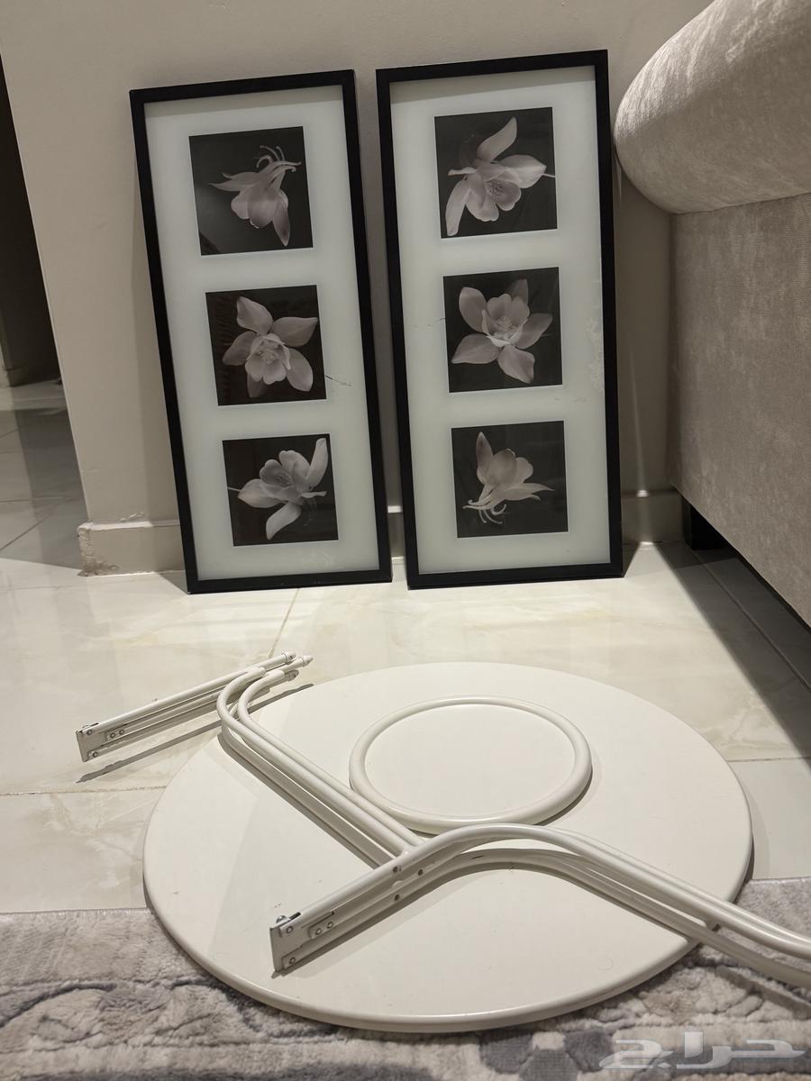 طاولة ولوحات من ايكيا و سرير مواليد نظيفة64538303281794110