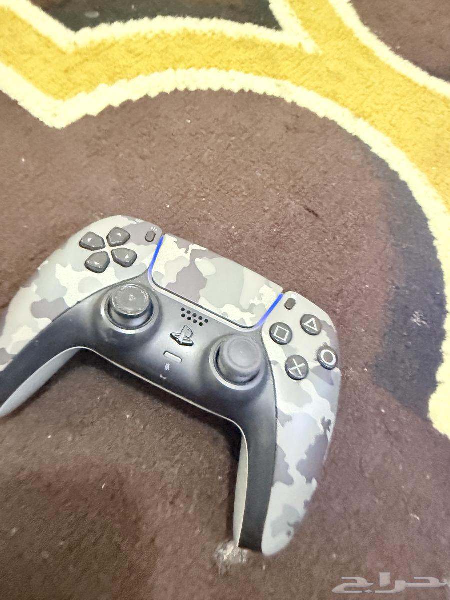 PlayStation 5 controller in good condition64539939116929113
