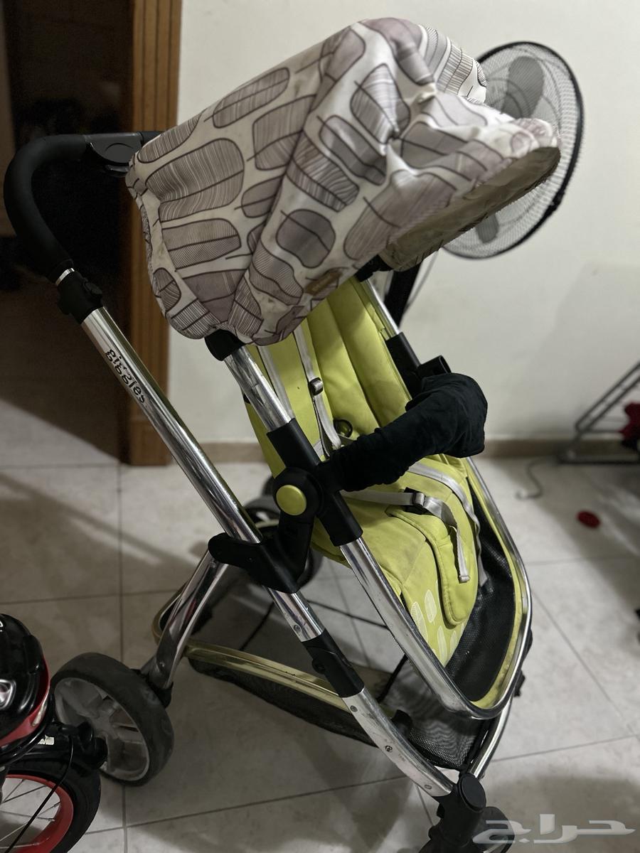 Children's car priced at 1200 with a feature to change the seat direction64538541969409110