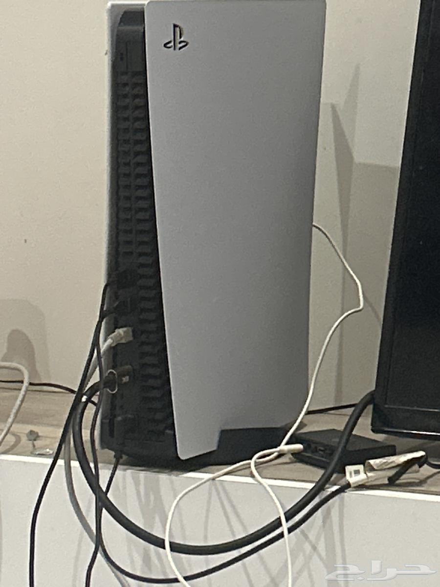 سوني 5 العايدي مع مدخل سي دي وسماعه استرو a20 وهاردسك خارجي64535624671746110