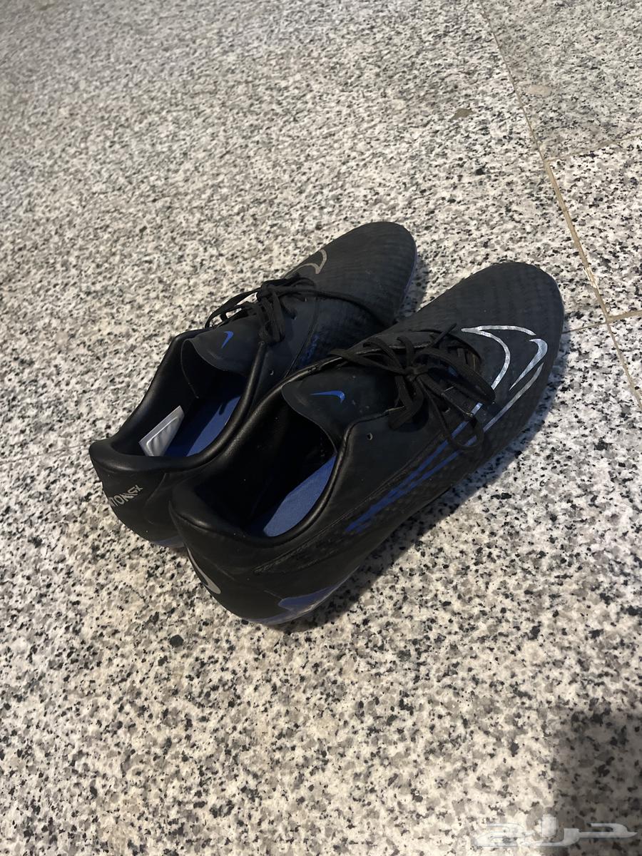 حذاء نايك شبه جديد64535364804354110