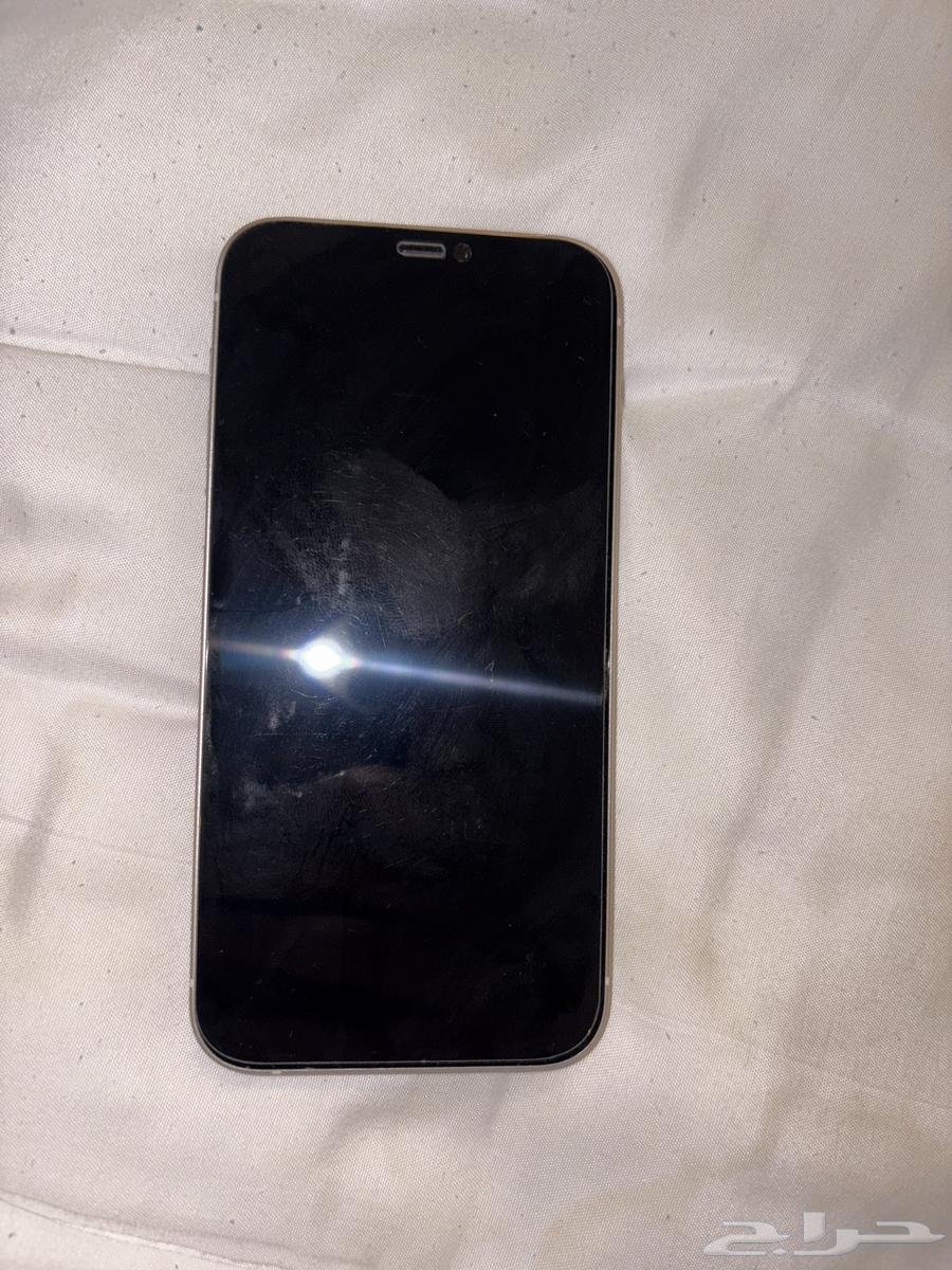 جوال ايفون 12 على السوم64535680886657110