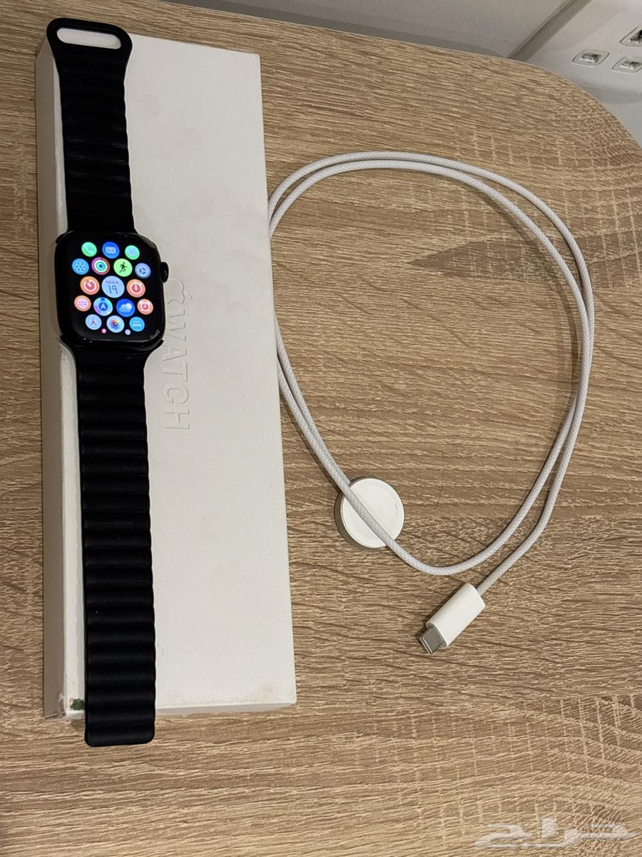 ساعة ابل الاصدار 10 GPS مقاس 42 لون اسود64535708855809111