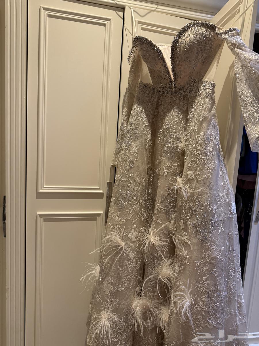 فستان فخم ملبوس مره المشترى فوق الألف والبيع 25064535986942338110