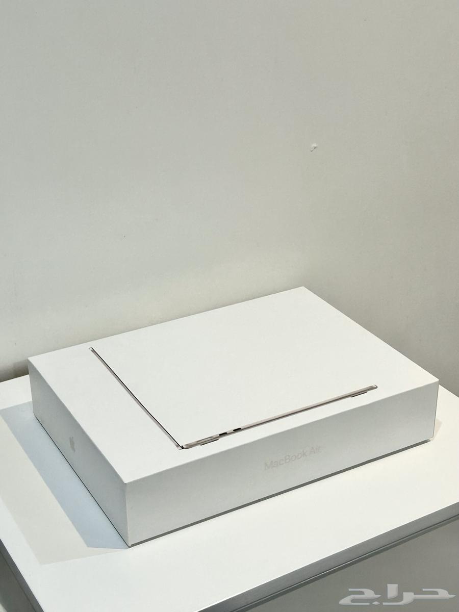 ماك بوك اير 2022   M2 بطارية 10064539001926146113