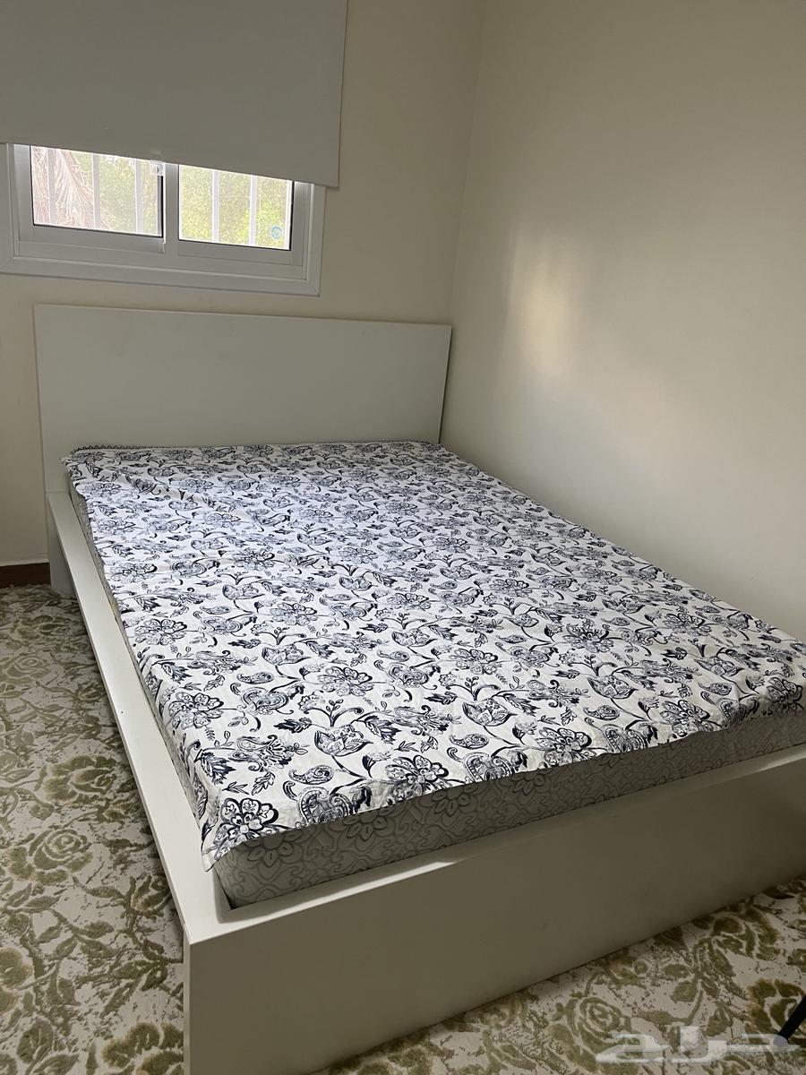 سرير ايكيا أبيض مقاس 140 200 شبه جديد64540723040897111