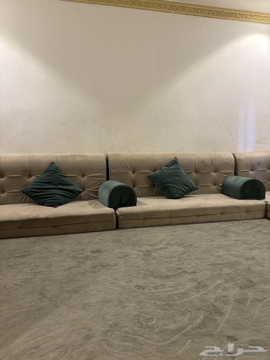 للبيع مستعجل للنقل لا يوجد مكيفات و أدوات كهرباء64537156134401111