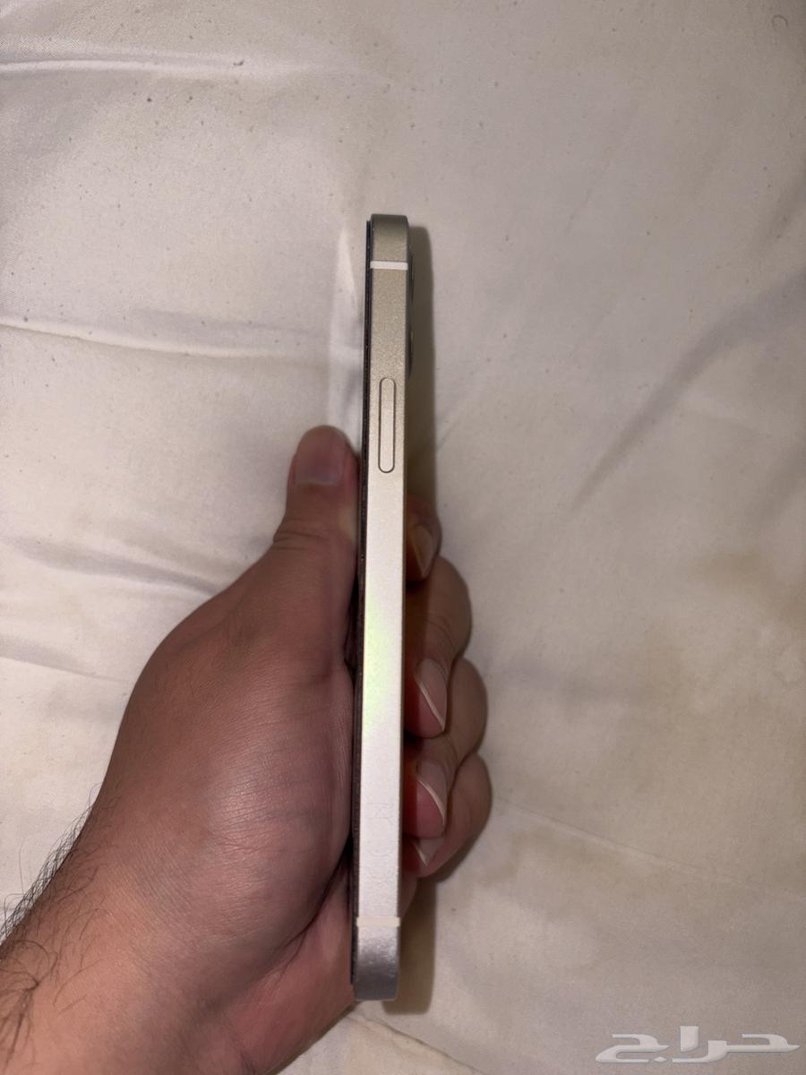 جوال ايفون 12 على السوم64535680886657111