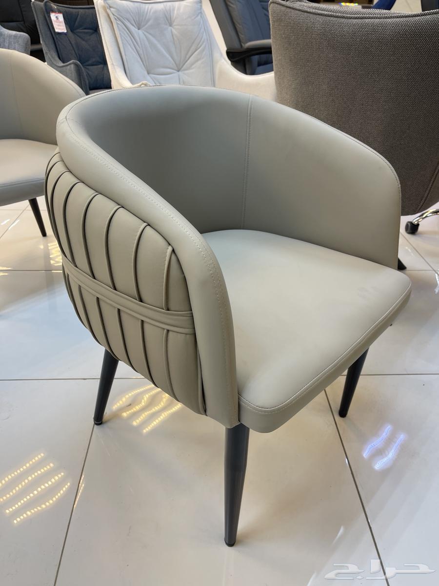 Single chairs for dining tables or coffee shops64542743306242111