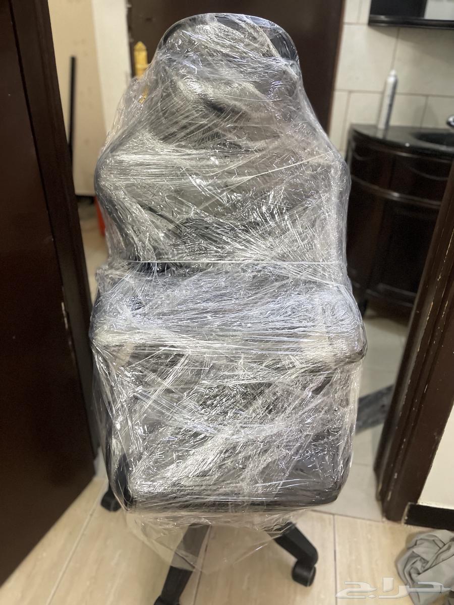 كراسي قيمنق وردي واسود64537407760899111