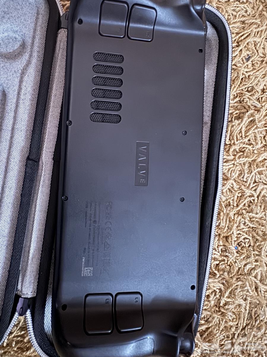 Portable PlayStation device (Steam Deck LCD)64537045348737112