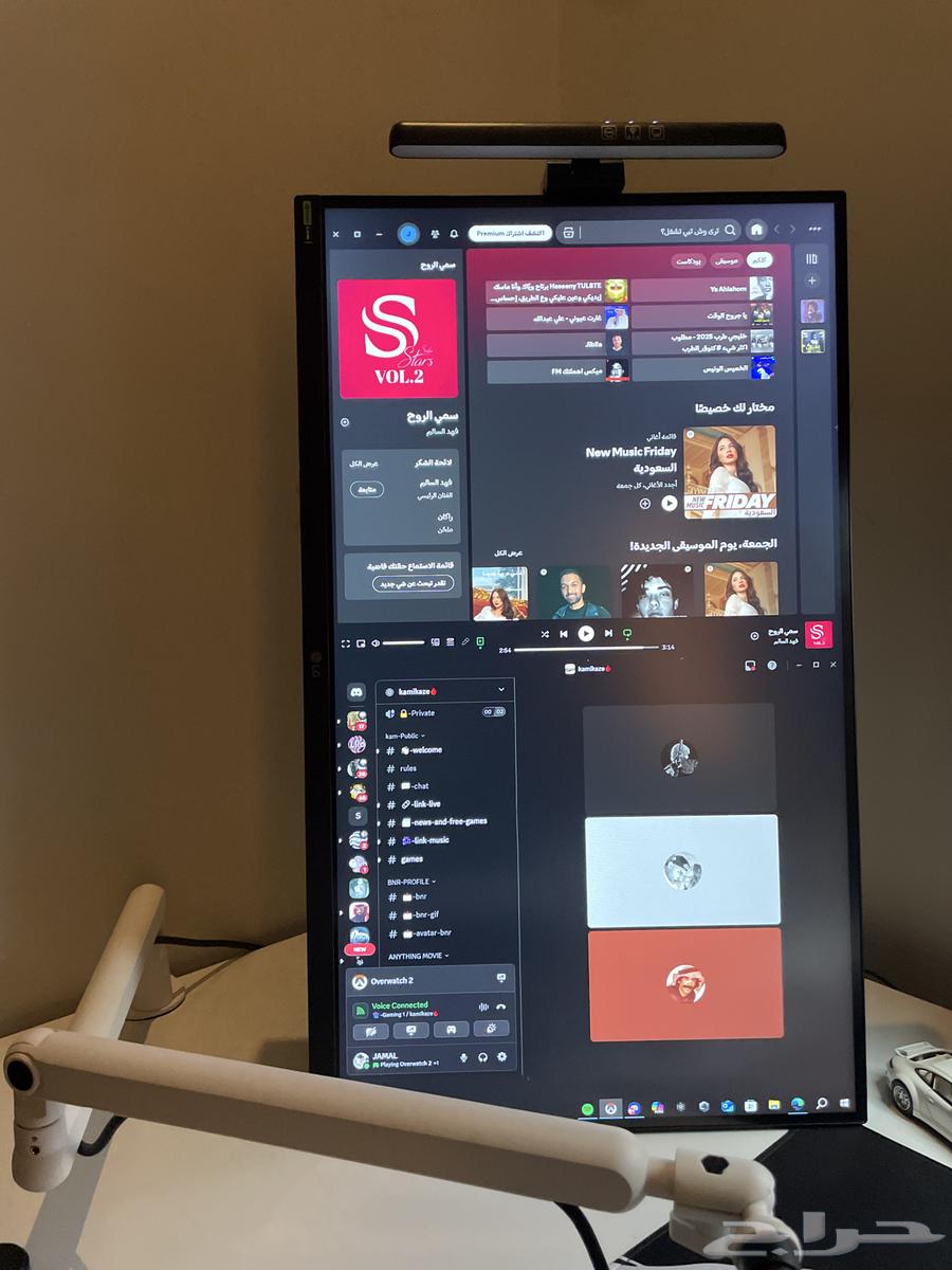 2k screen and full HD screen64536557616513111