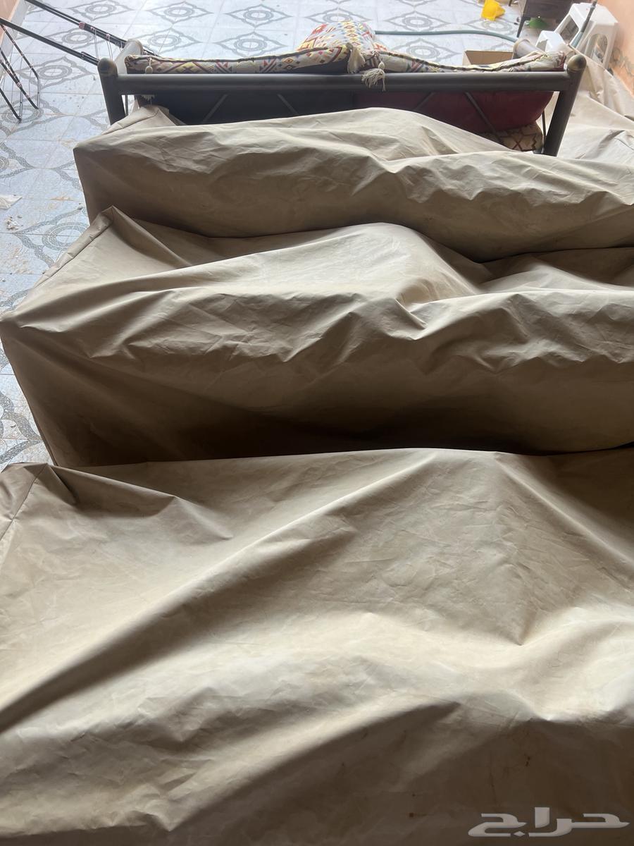 اربع كراسي حديقة او مخيم للبيع مع خمس طاولات خدمه64539514468098111