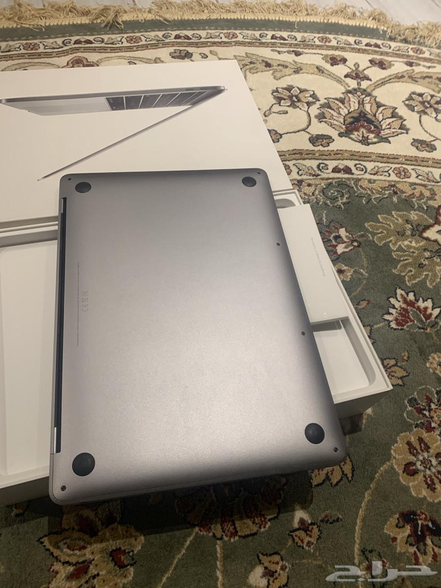 Apple Computer 2017 Edition64538674835586113