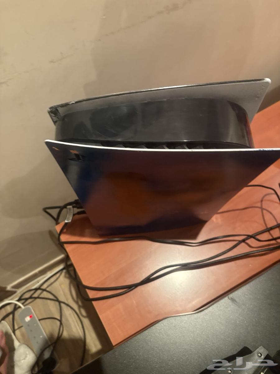 مستخدم و نضيف مع يدين و سته اشرطه و هديه سوني 4 مع يد5 sony64540337748737113