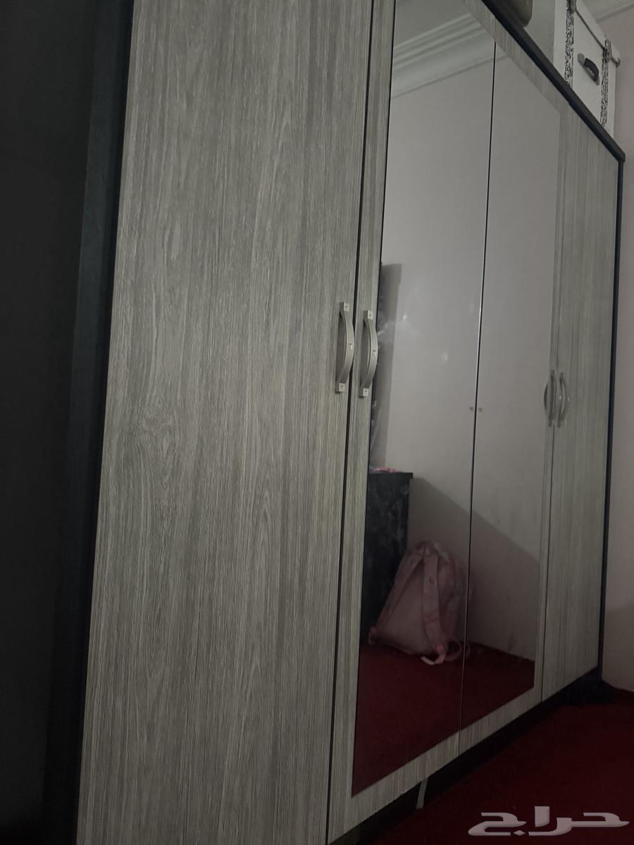 خزانة للبيع 250 ريال64536612909185110