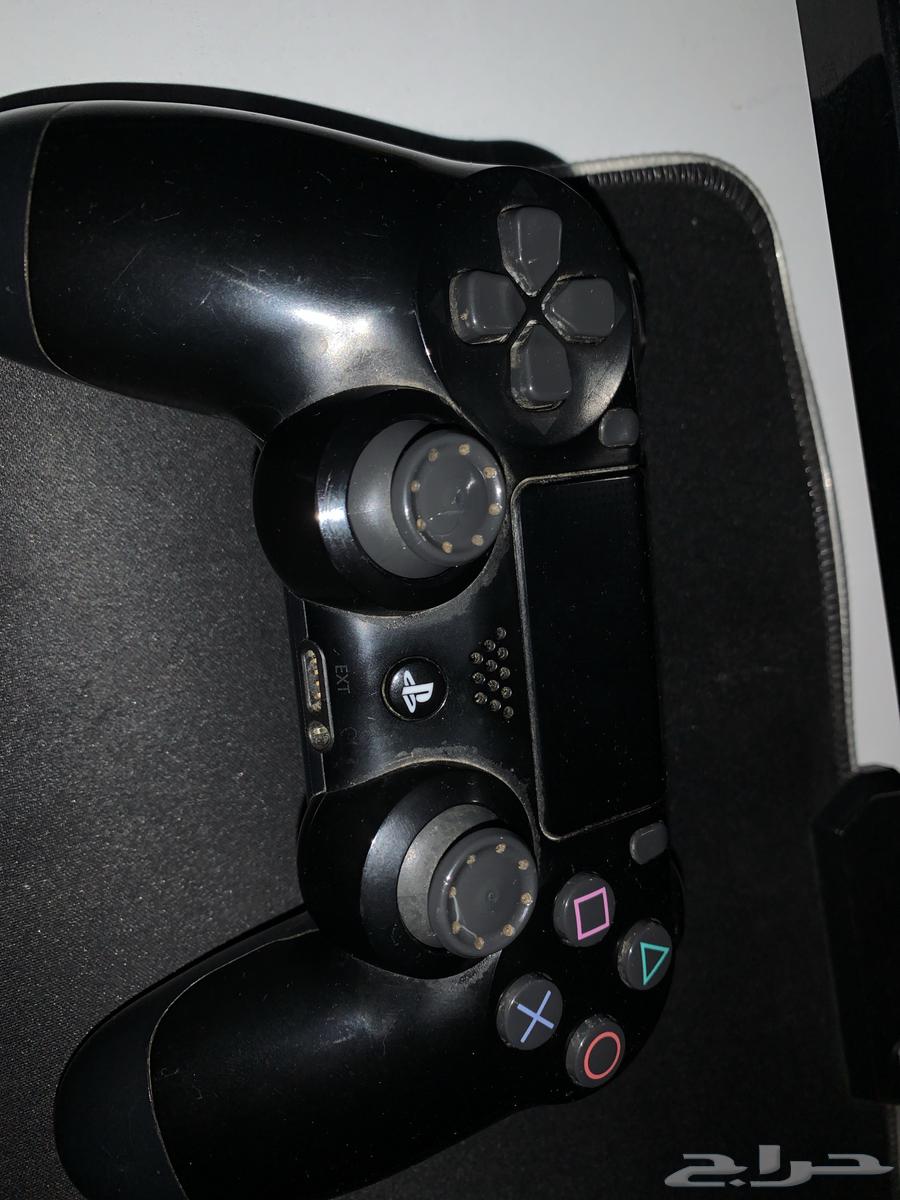 سوني فور للبيع مع قيور مدخل شاحن خرب كلهن لاكن يمديك تشحنه64538659474433111