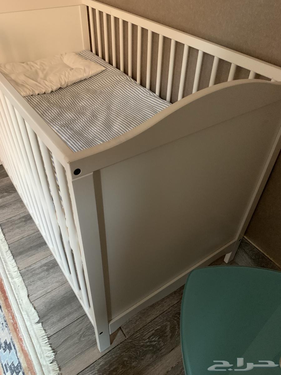 سرير اطفال للبيع64539443440003111