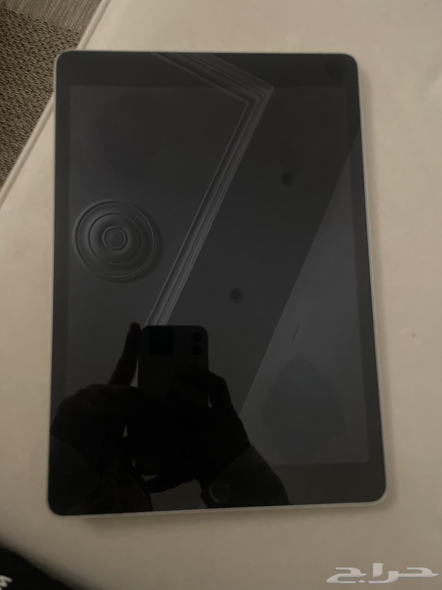 ايباد الجيل التاسع لم يتم الفك أو الصيانه ولا يشكو من شي.64535333850241111