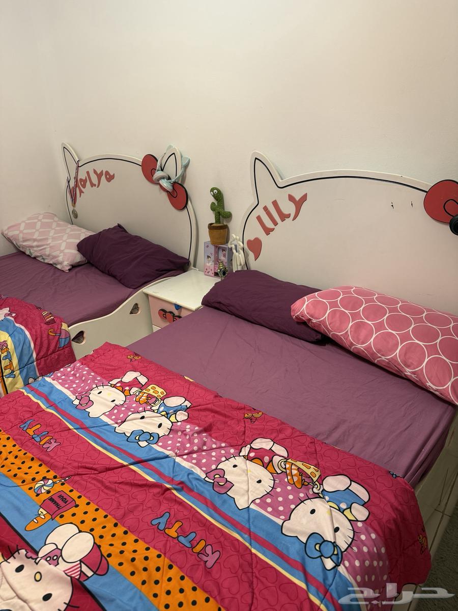 غرفة نوم اطفال عبارة عن 2 سرير 120 م وكومود ودولاب كبير 3 د64537156176131111