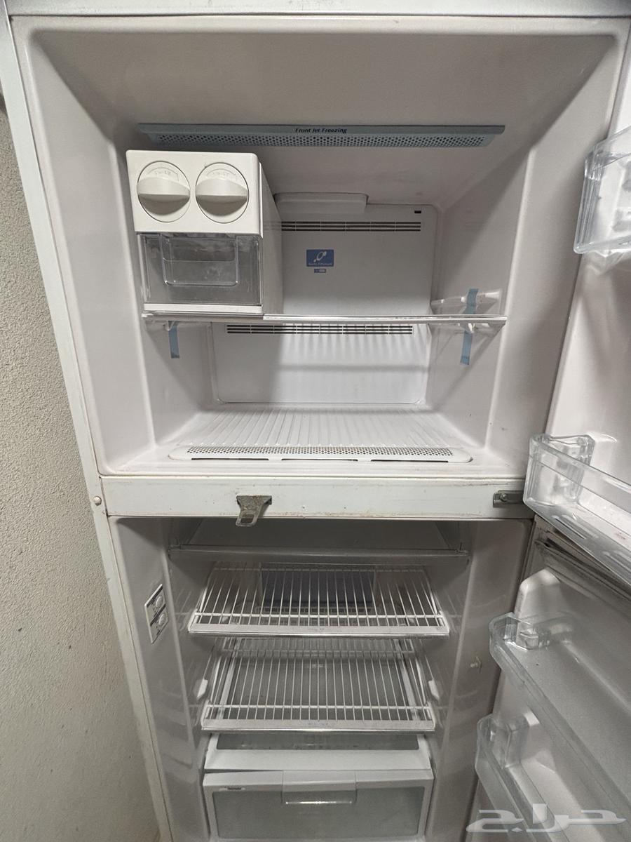 ثلاجة هيتاشي 13.9 قدم بحالة ممتازة مع محول كهرباء ياباني64535778842626110