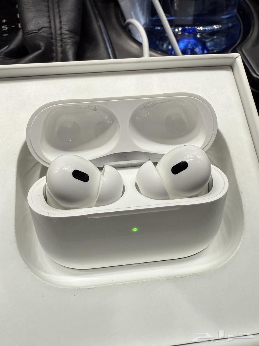 سماعه ايربودز برو الجيل الثاني نظيفه جد ا والبيع سمح64541378791427113