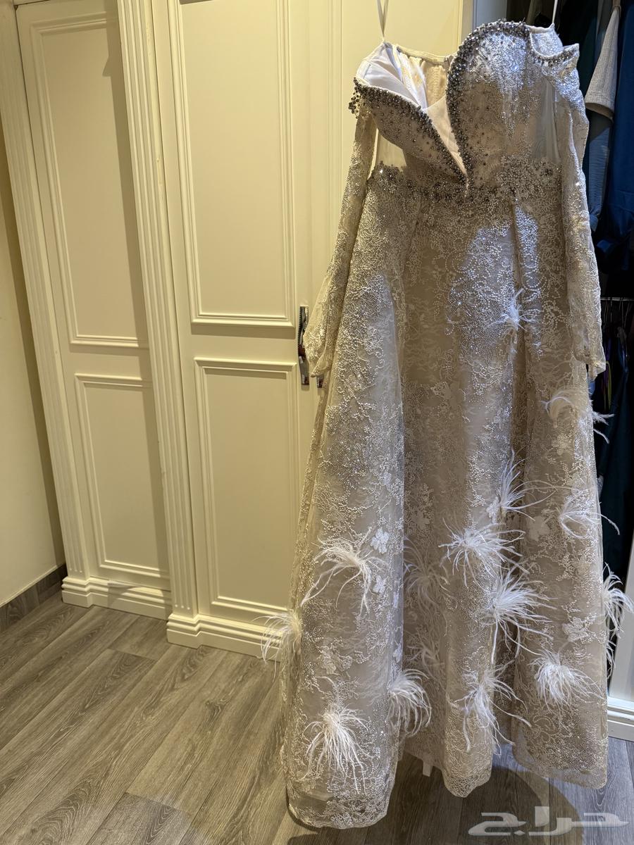 فستان فخم ملبوس مره المشترى فوق الألف والبيع 25064535986942338111