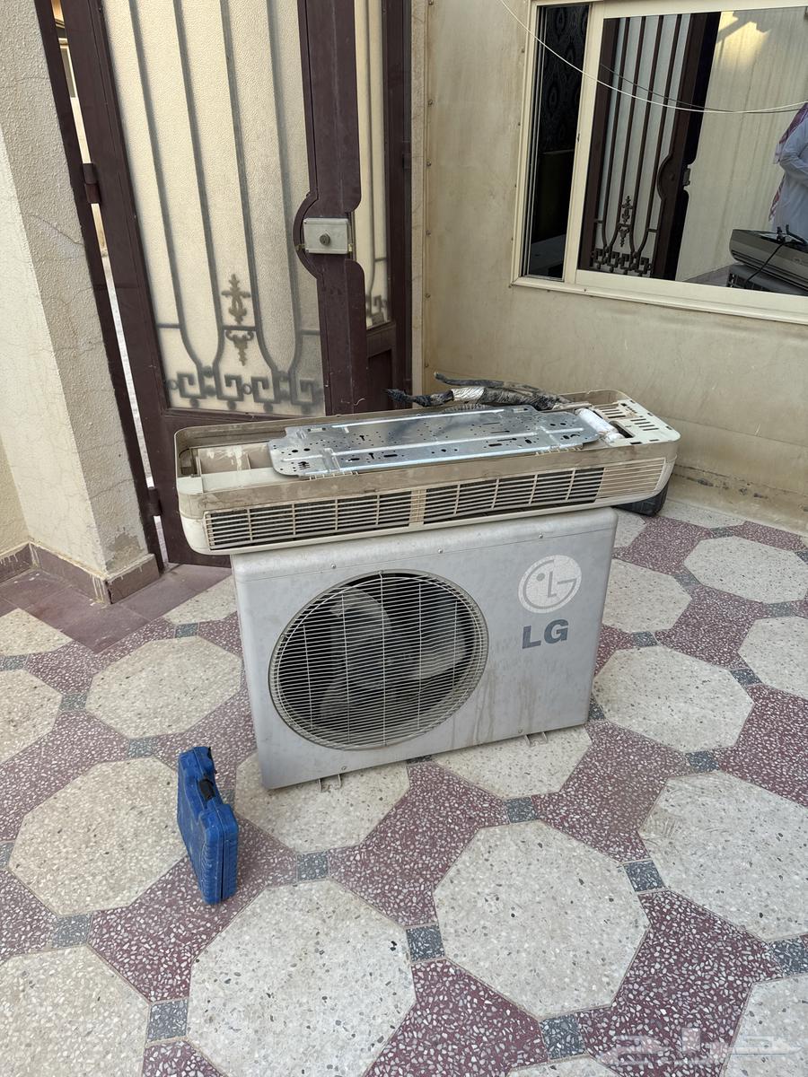 LG old model split air conditioner64540181371907110