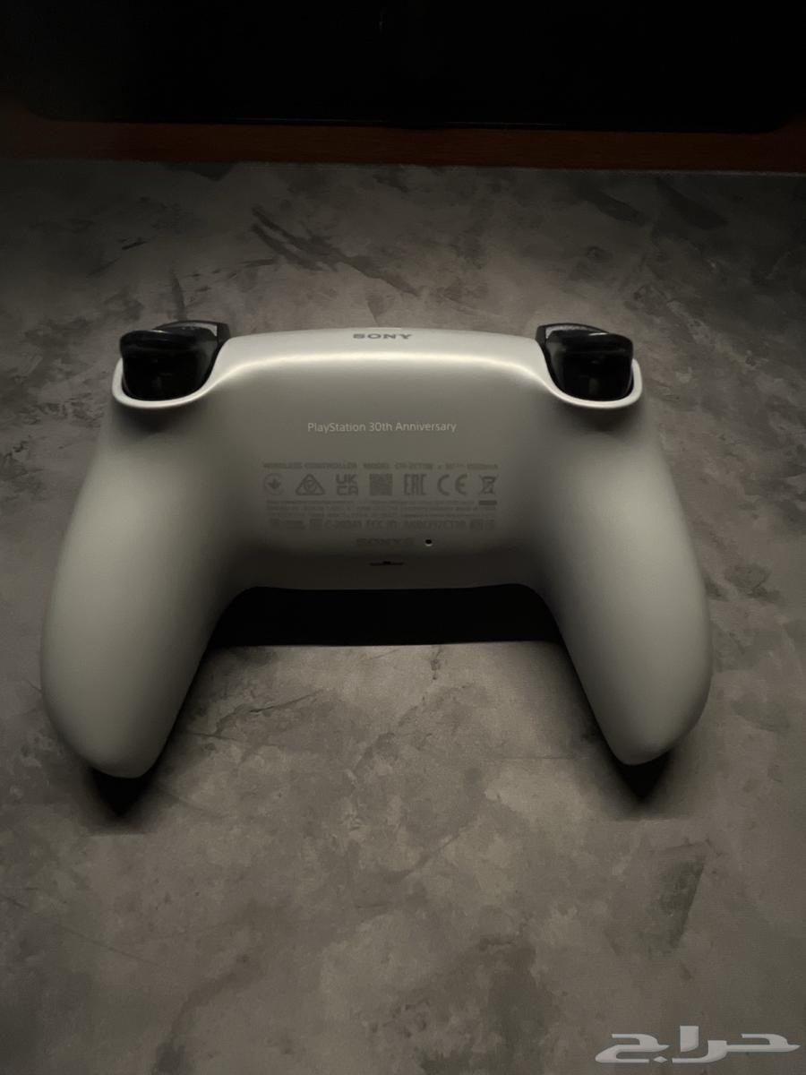 وحدة يد تحكم سوني 5 نسخة الذكرى ال30 Playstation64543394124546112