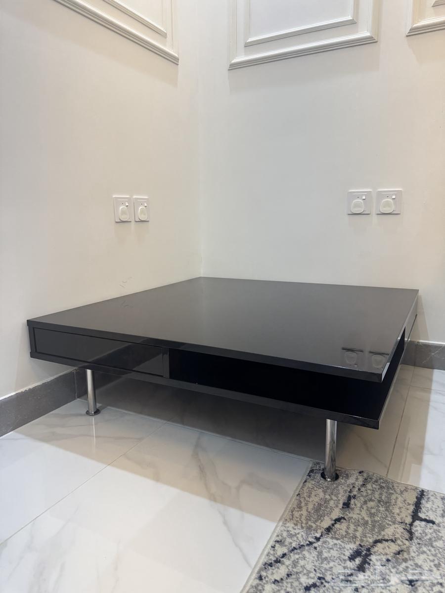 طاولة للبيع64536739445378111