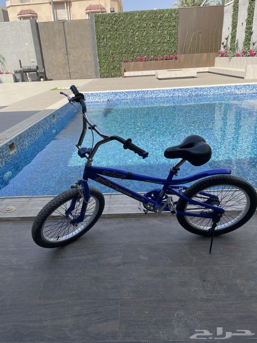 Blue Cobra bicycle, broken stand, clean, used for 5 months64538850517250111