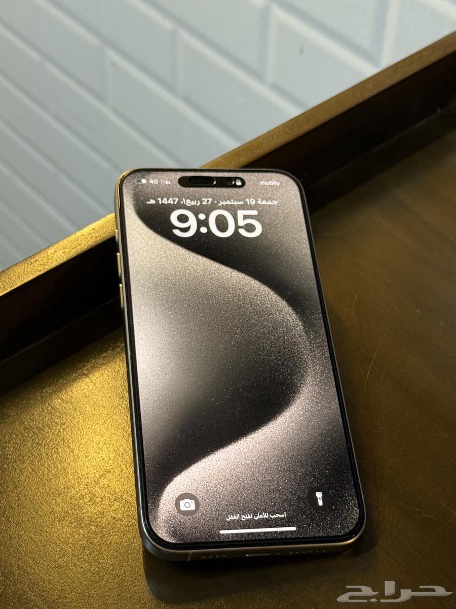 New 15 Pro Max phone in box, no scratches and as per condition64543309059714111