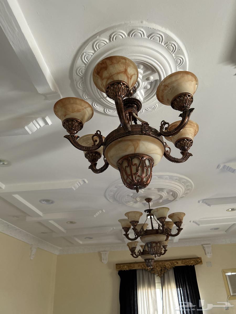 مجلس كامل للبيع جديد 3 ستائر و3 ثريات و مساند ومراكي64539754051842112