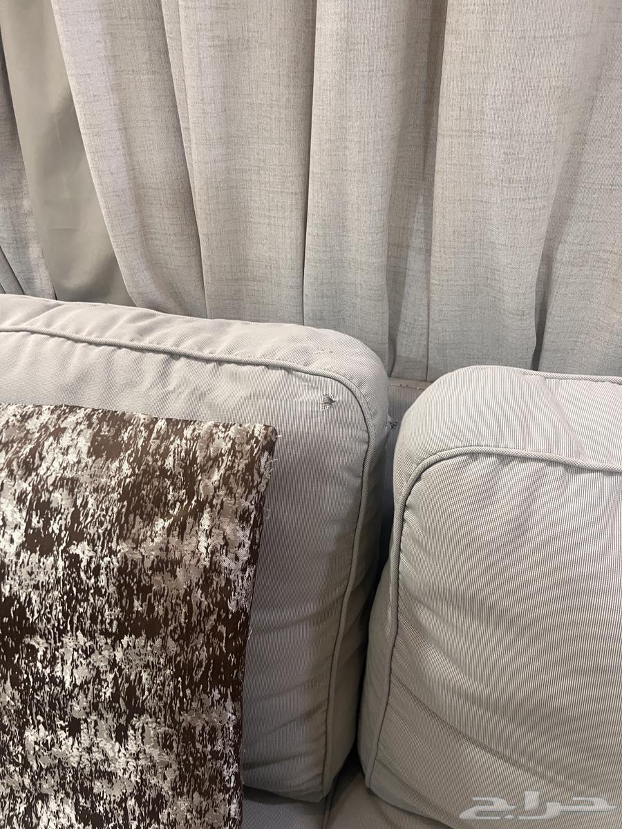 طقم كنب مع طاولات وسجاد64535118720898111