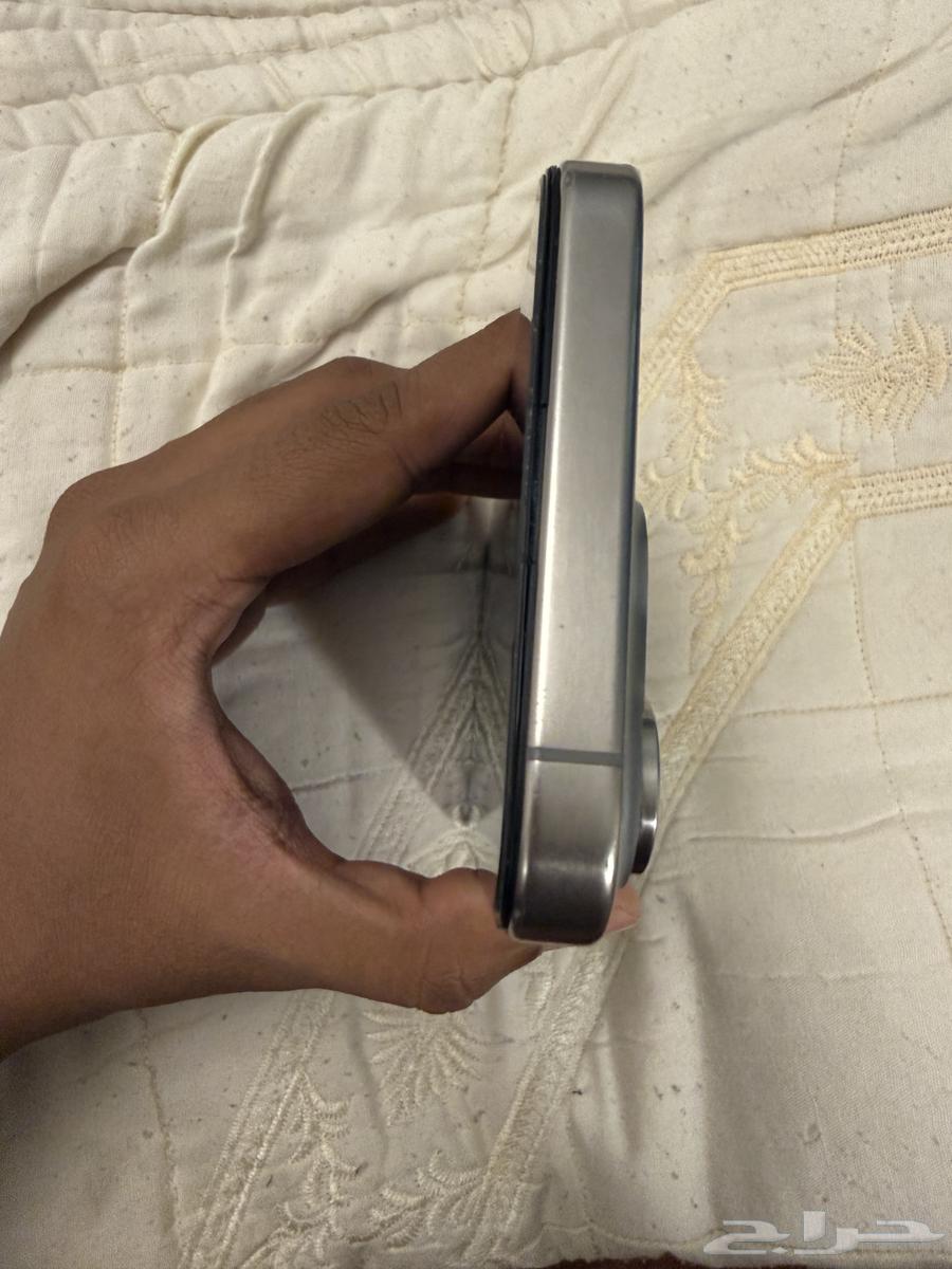 للبيع ايفون 15 برو ماكس 25664539429101185110