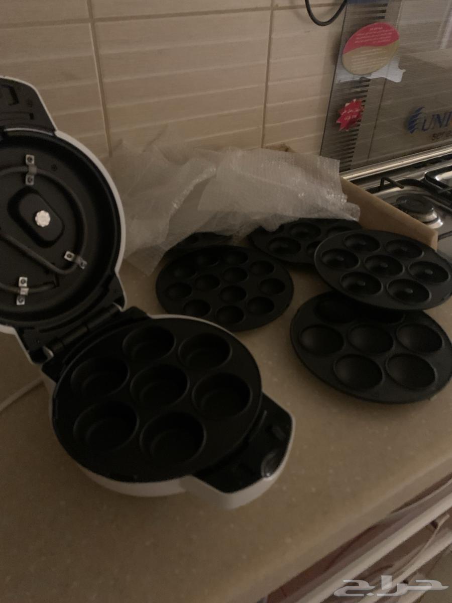 A machine that makes waffles in many ways64540851118210111