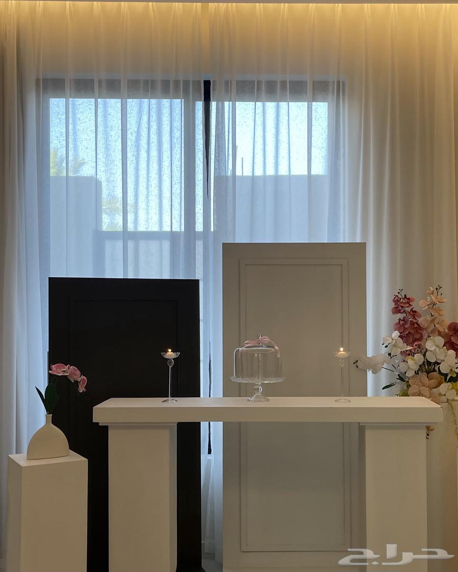 للبيع طاولات وستاندات استقبال لجميع المناسبات64541963499777113