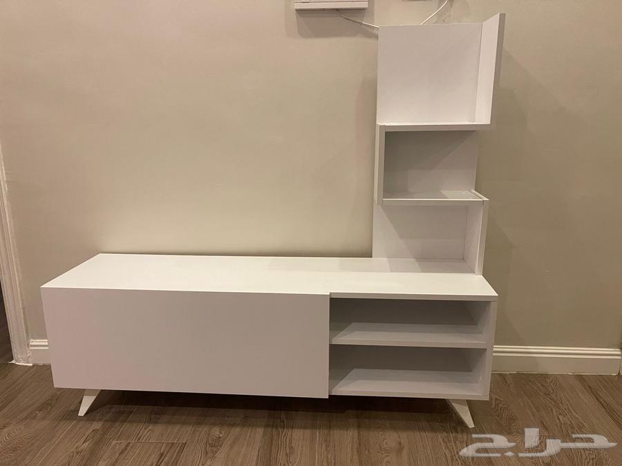 للبيع طاولة تلفزيون64540366303873111