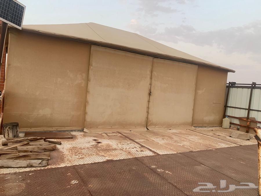 مجلس ملكي مبطن شراع مع دكة64542472669570110