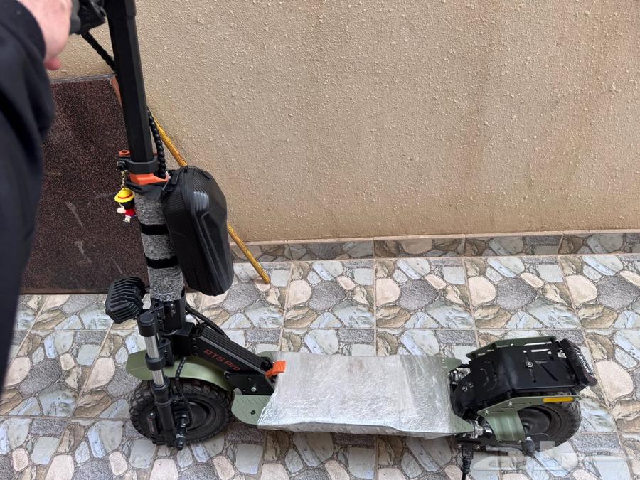 Lightning Scooter Dual Motor Rear Drive64537602295937110