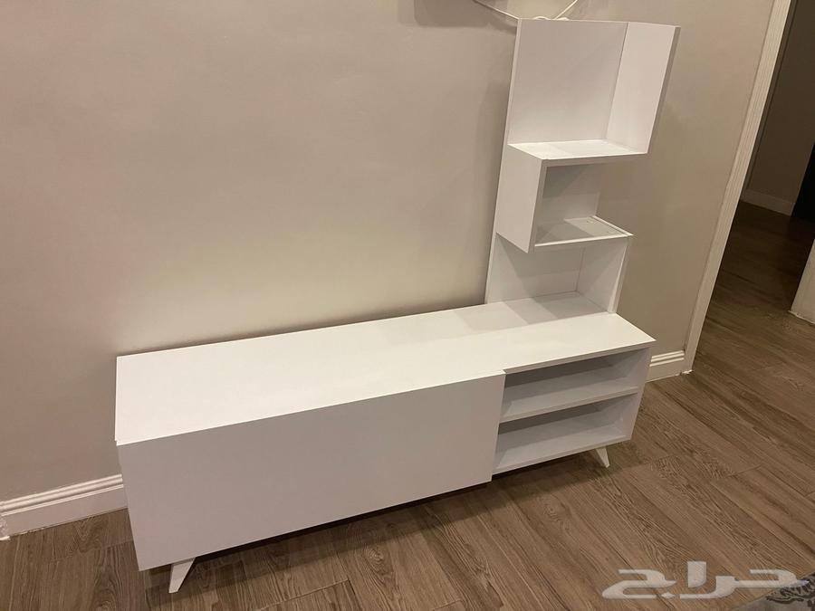 للبيع طاولة تلفزيون64540366303873110