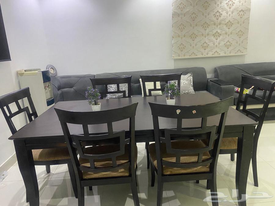 Dining table64535806529409110