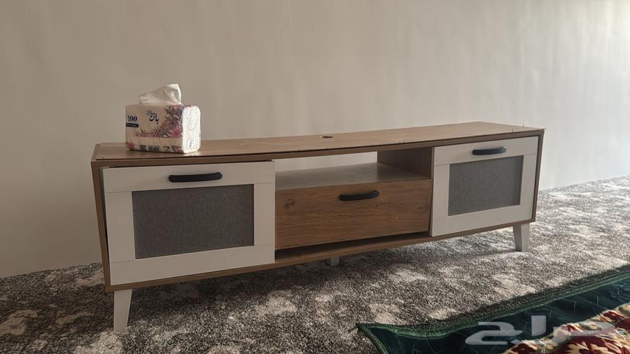 مكتبة تلفزيون للبيع64538584845827110