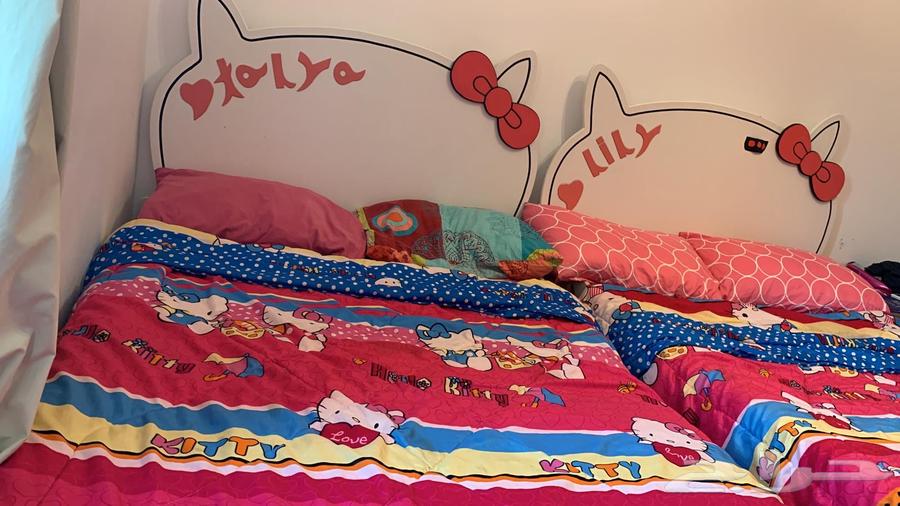 غرفة نوم اطفال عبارة عن 2 سرير 120 م وكومود ودولاب كبير 3 د64537156176131114