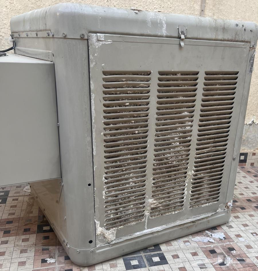 مكيف صحراوي بحالة جيدة64540808479363111