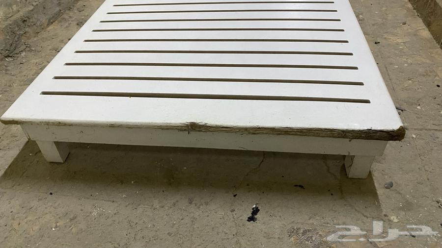 طاوله للبيع64541665249537114