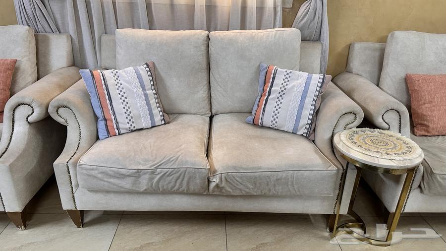 Beige sofa, clean and tidy, for sale64537338233345111