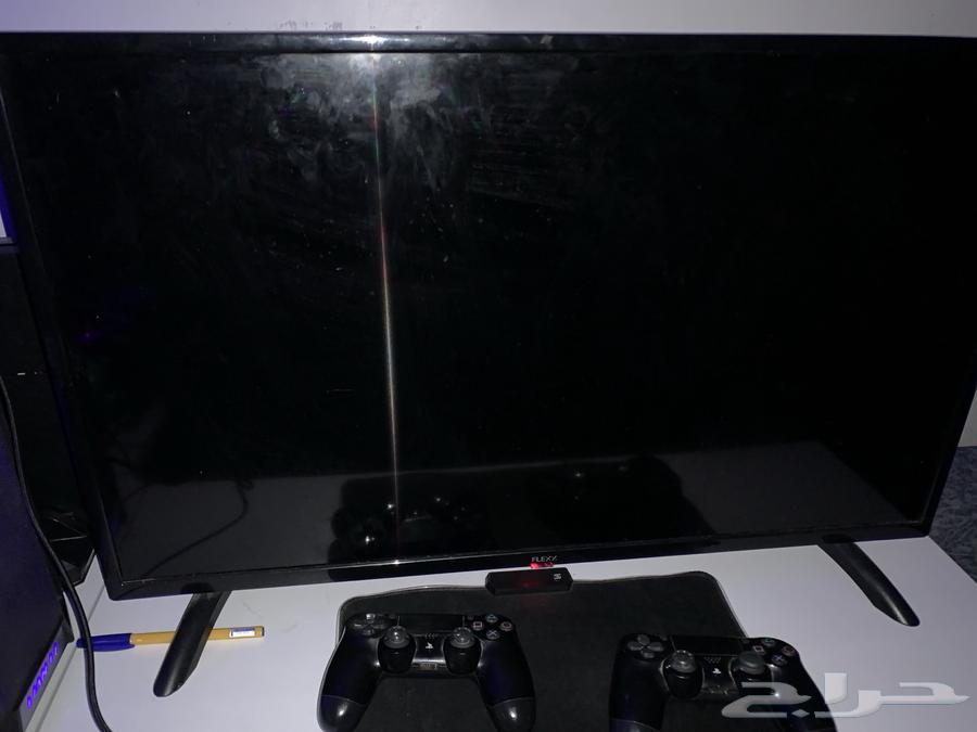 سوني فور للبيع مع قيور مدخل شاحن خرب كلهن لاكن يمديك تشحنه64538659474433113